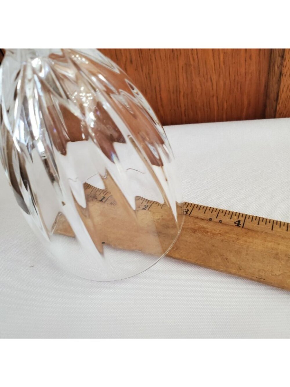 Mikasa Paloma Crystal Wine Glass 8 1/4" starburst cuts scratch - Picture 7 of 10
